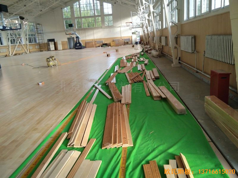 內蒙古呼和浩特賽罕區(qū)師范大學體育學院訓練館運動地板鋪裝案例