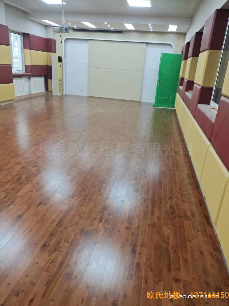 北京中國礦業(yè)大學附屬中學運動地板鋪設案例