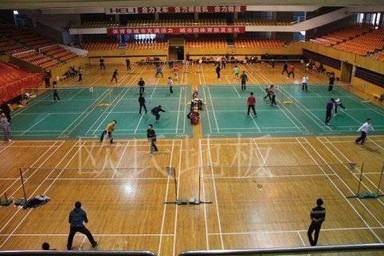 羽毛球運(yùn)動(dòng)木地板施工流程