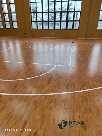 那有籃球木地板造價(jià)