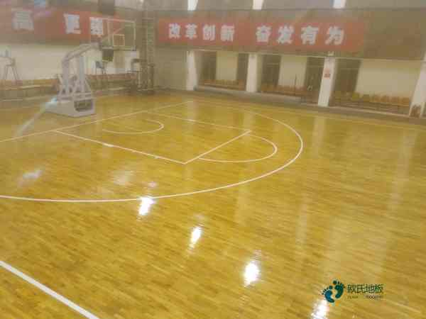 好看的體育籃球木地板多錢(qián)一平