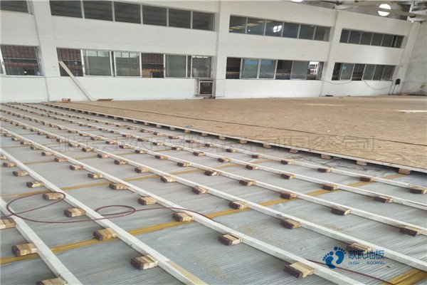 籃球場地木地板哪家性價(jià)比高1