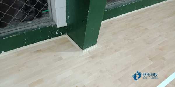 懸浮式體育運(yùn)動木地板打蠟了怎么辦