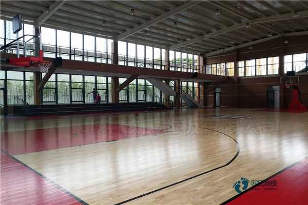 銷售籃球體育地板大概多少錢(qián)